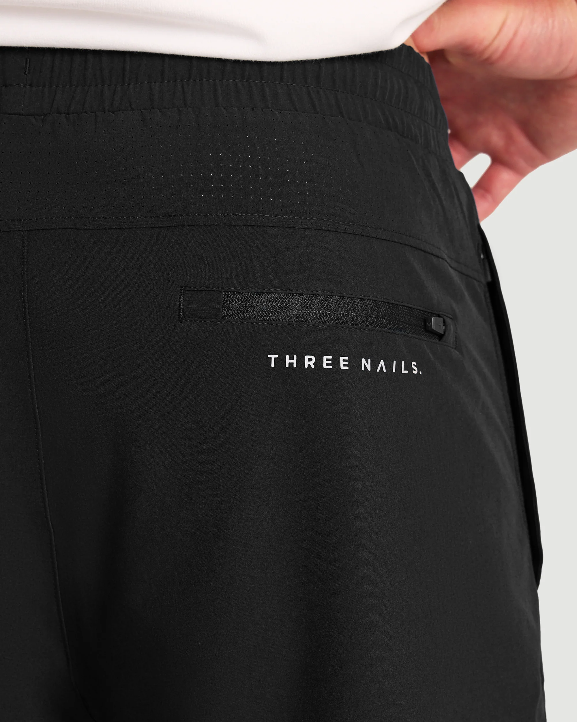 Coastal Linerless 7" Short - Black - Image 3