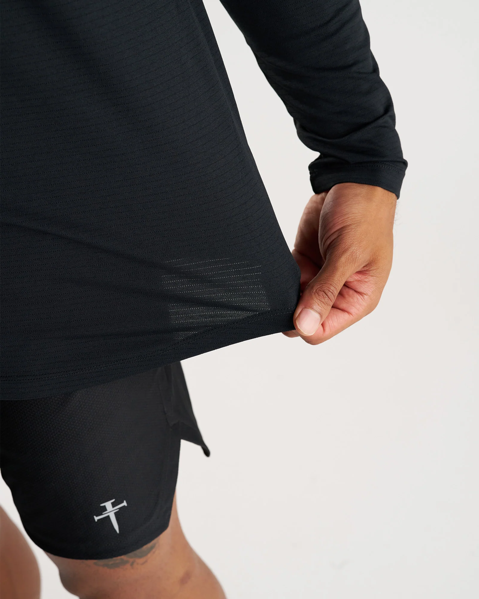 Aion-Lite™ Long Sleeve "Three Nails" - Black - Image 5