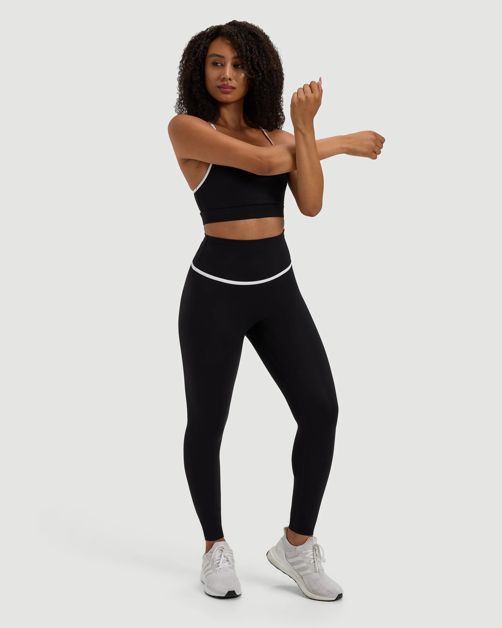 Endura-Train™ Contrast Legging - Black - Image 4