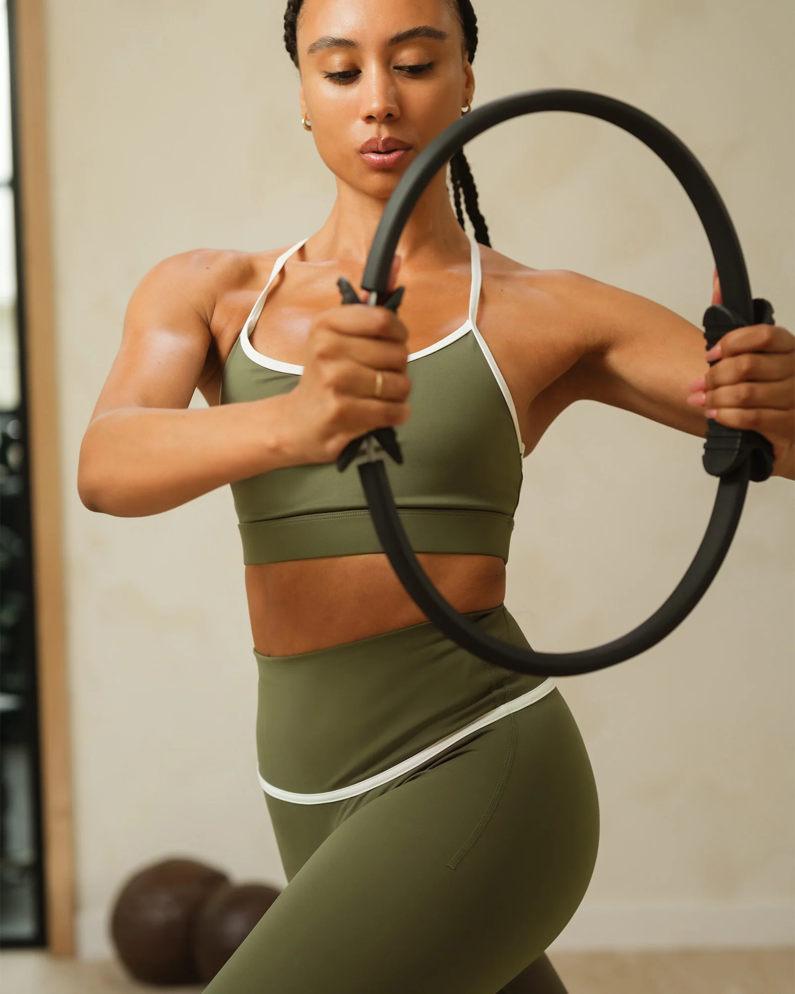 Endura-Train™ Contrast Legging - Sage - Image 5