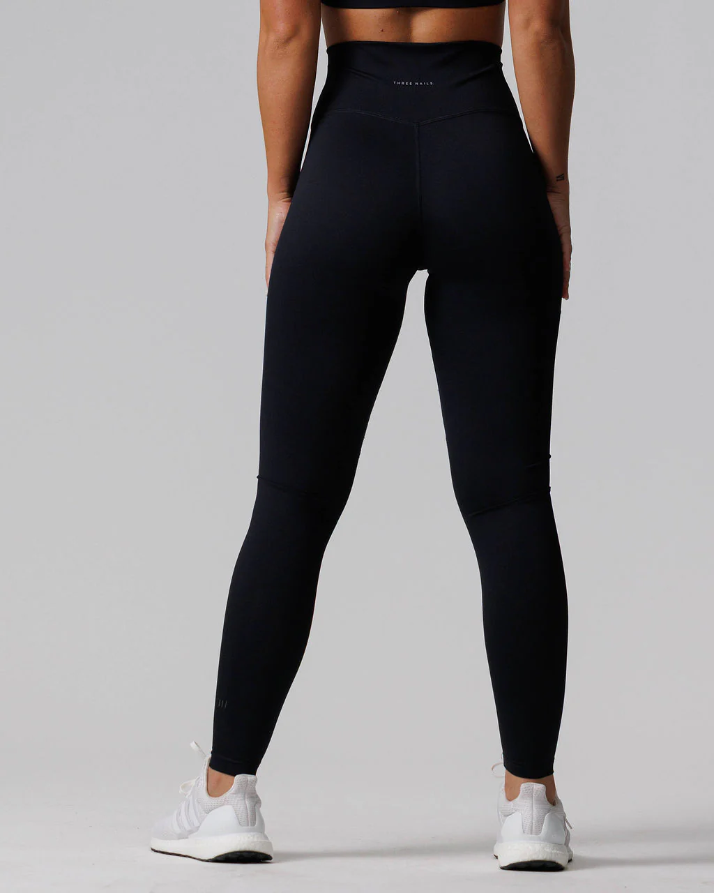Endura-Train™ Legging - Black - Image 3