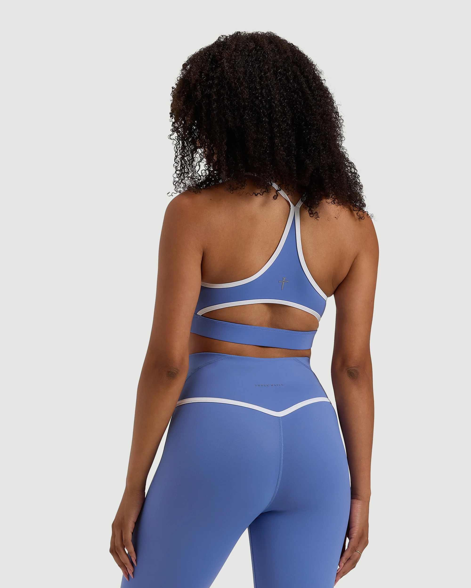 Endura-Train™ Contrast Sports Bra - Serene Blue - Image 4