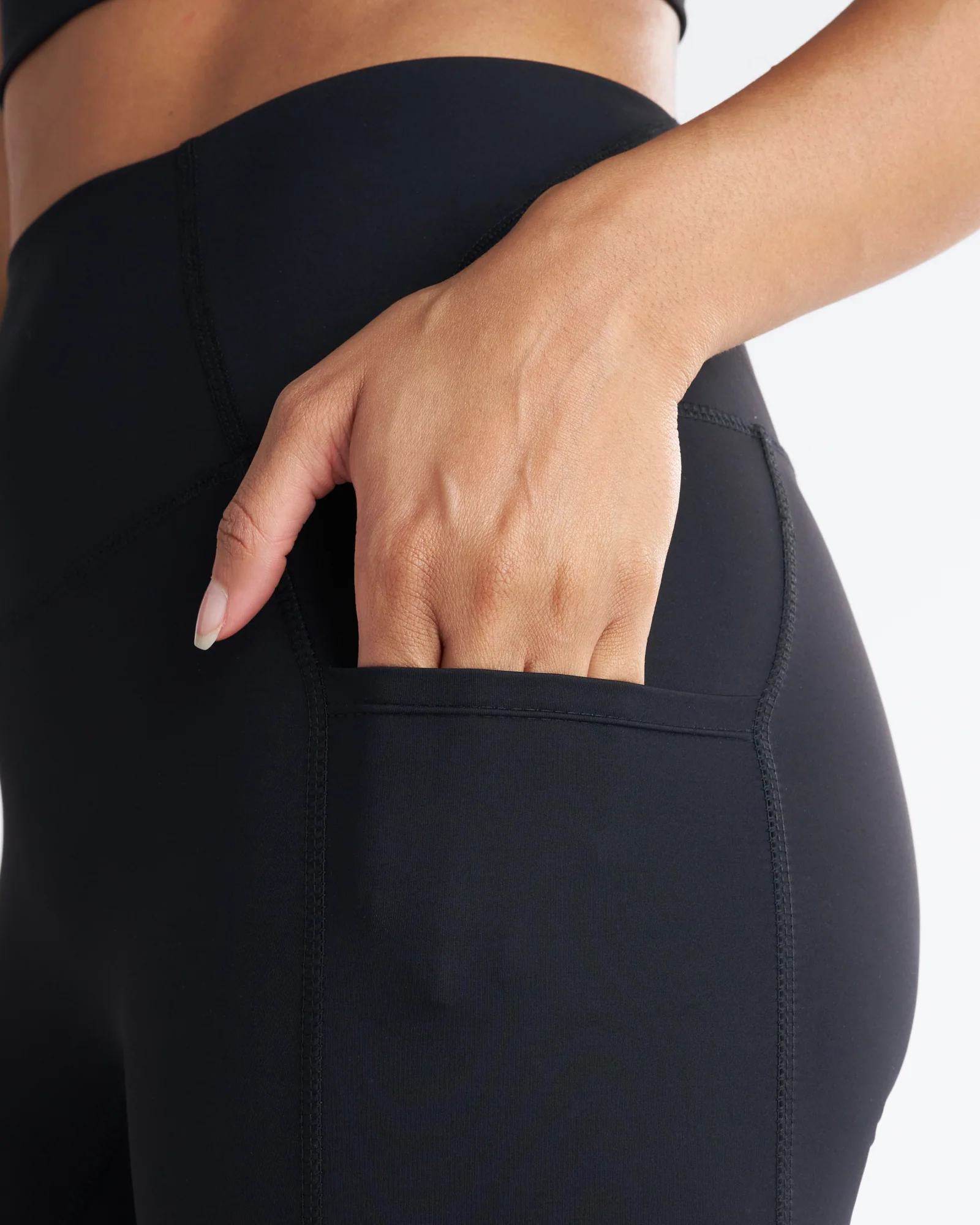 Endura-Train™ Pocket Legging - Black - Image 3