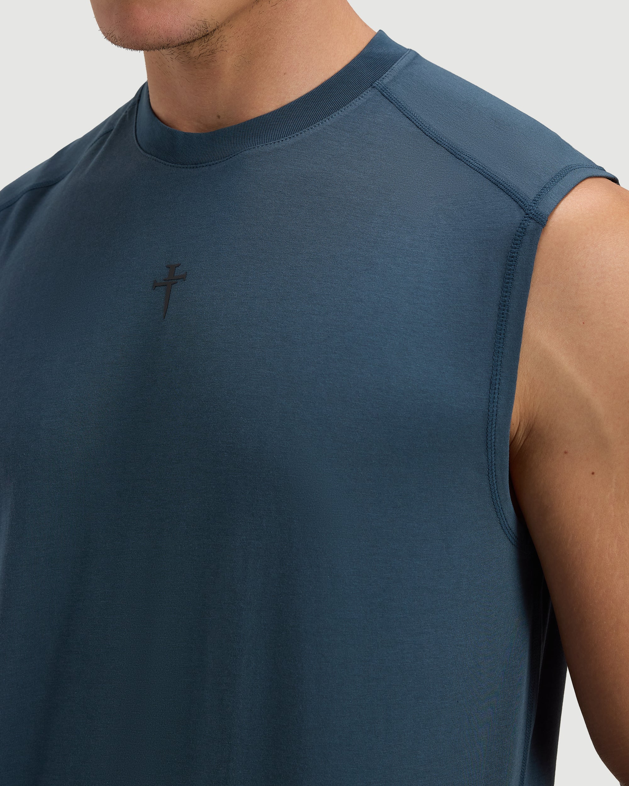 Core Hybrid Cutoff - Midnight Navy - Image 3