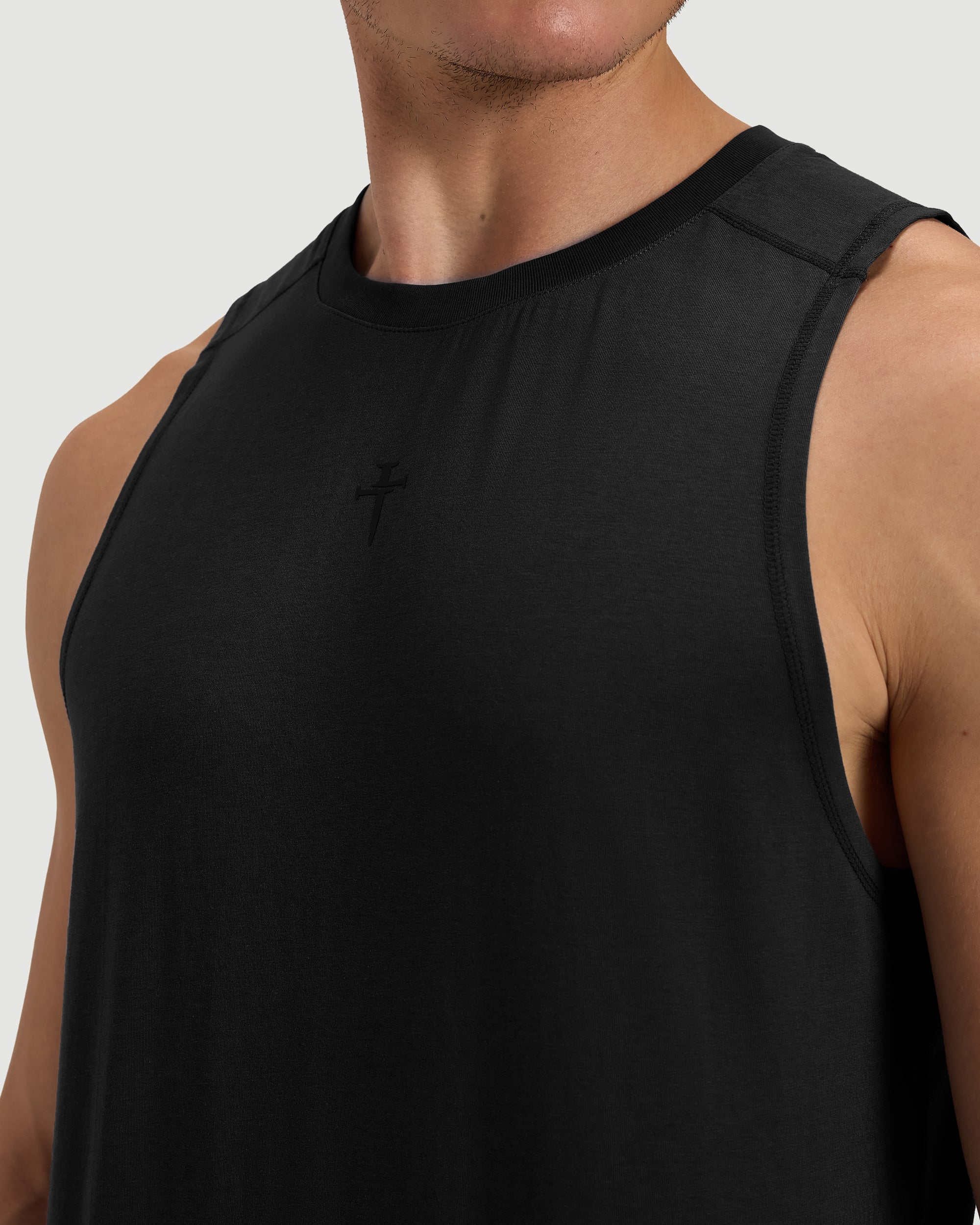 Core Hybrid Tank - Black - Image 3