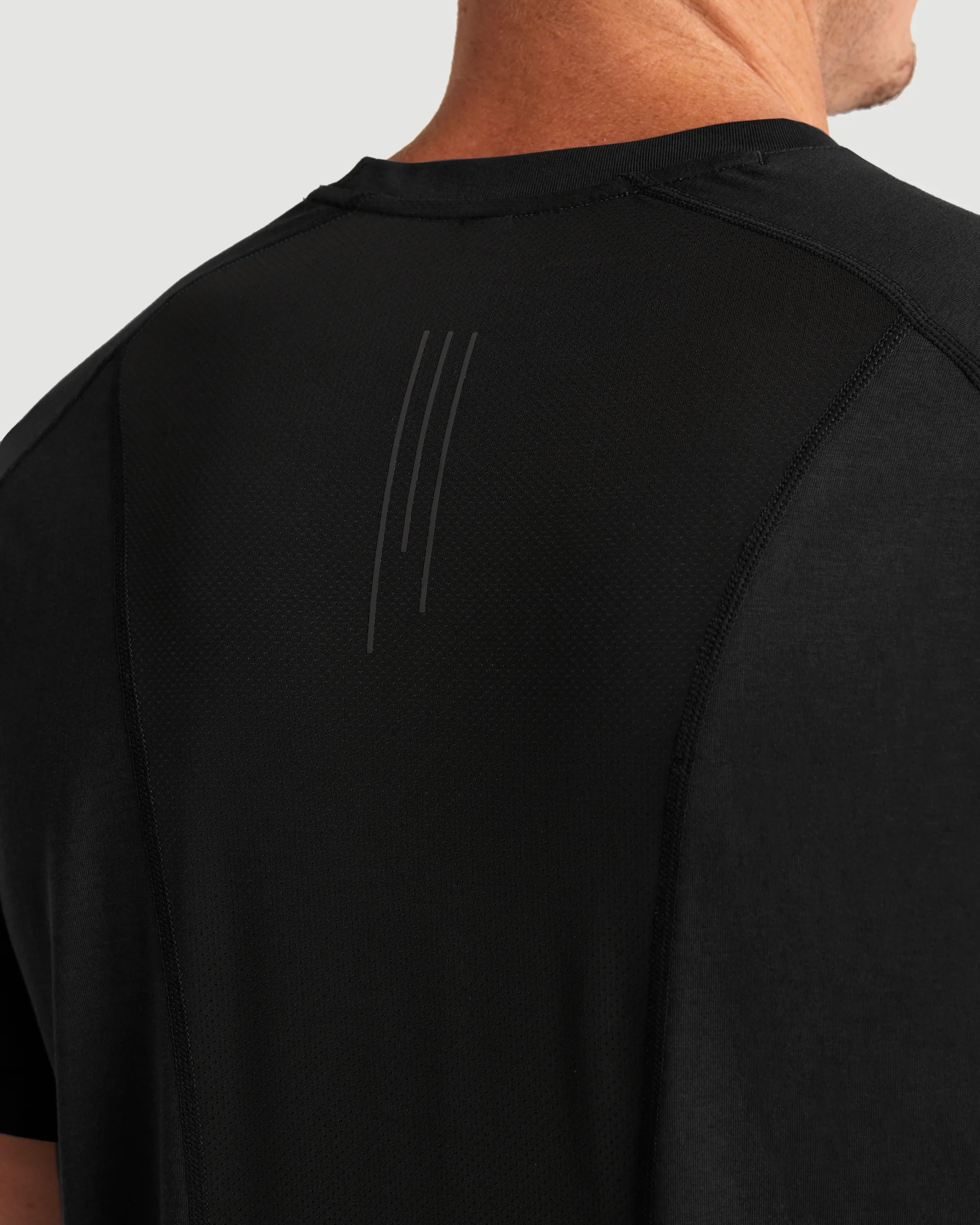 Core Hybrid Tee - Black - Image 4