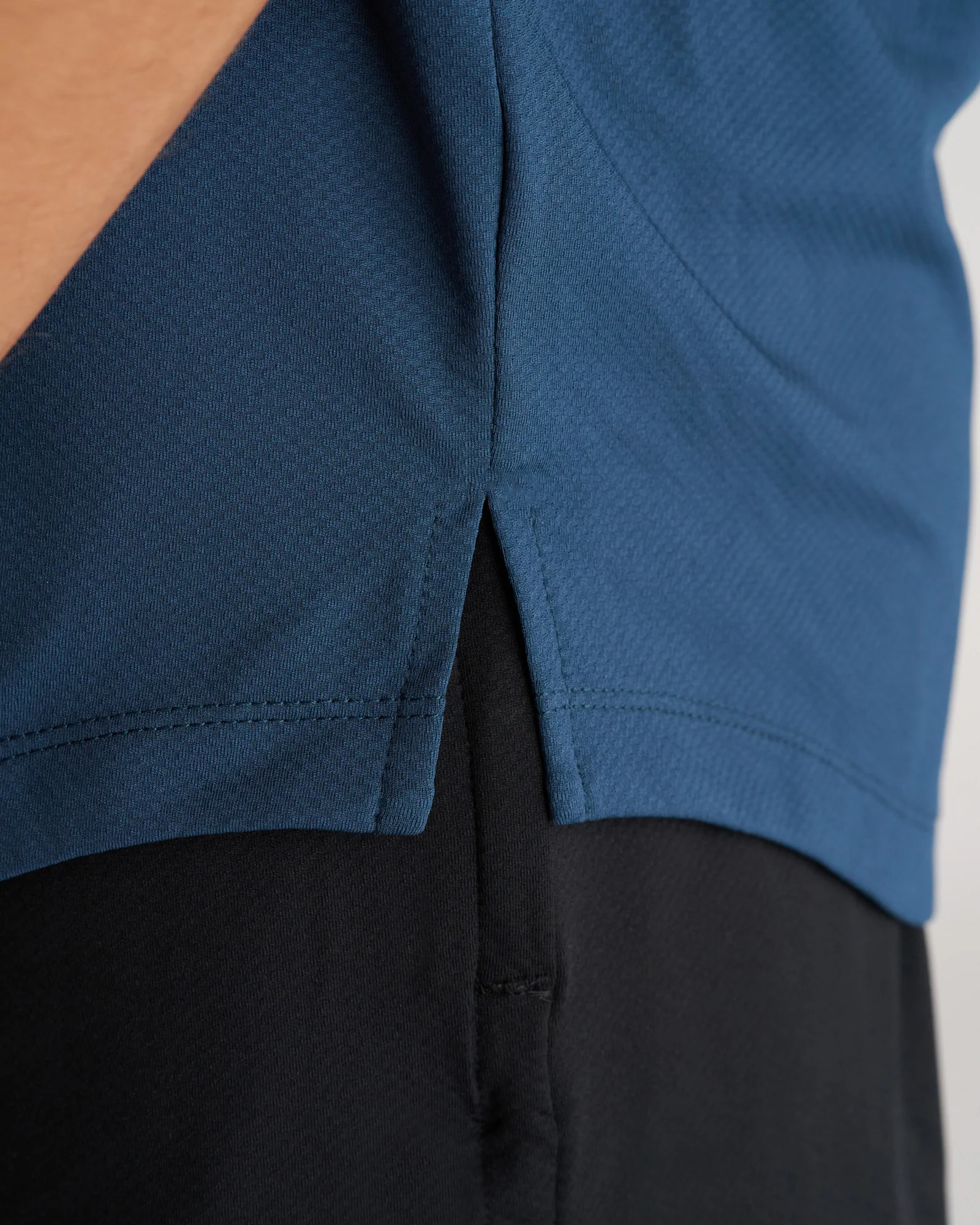 Pro-Tech Tee "Cross" - Midnight Navy - Image 5