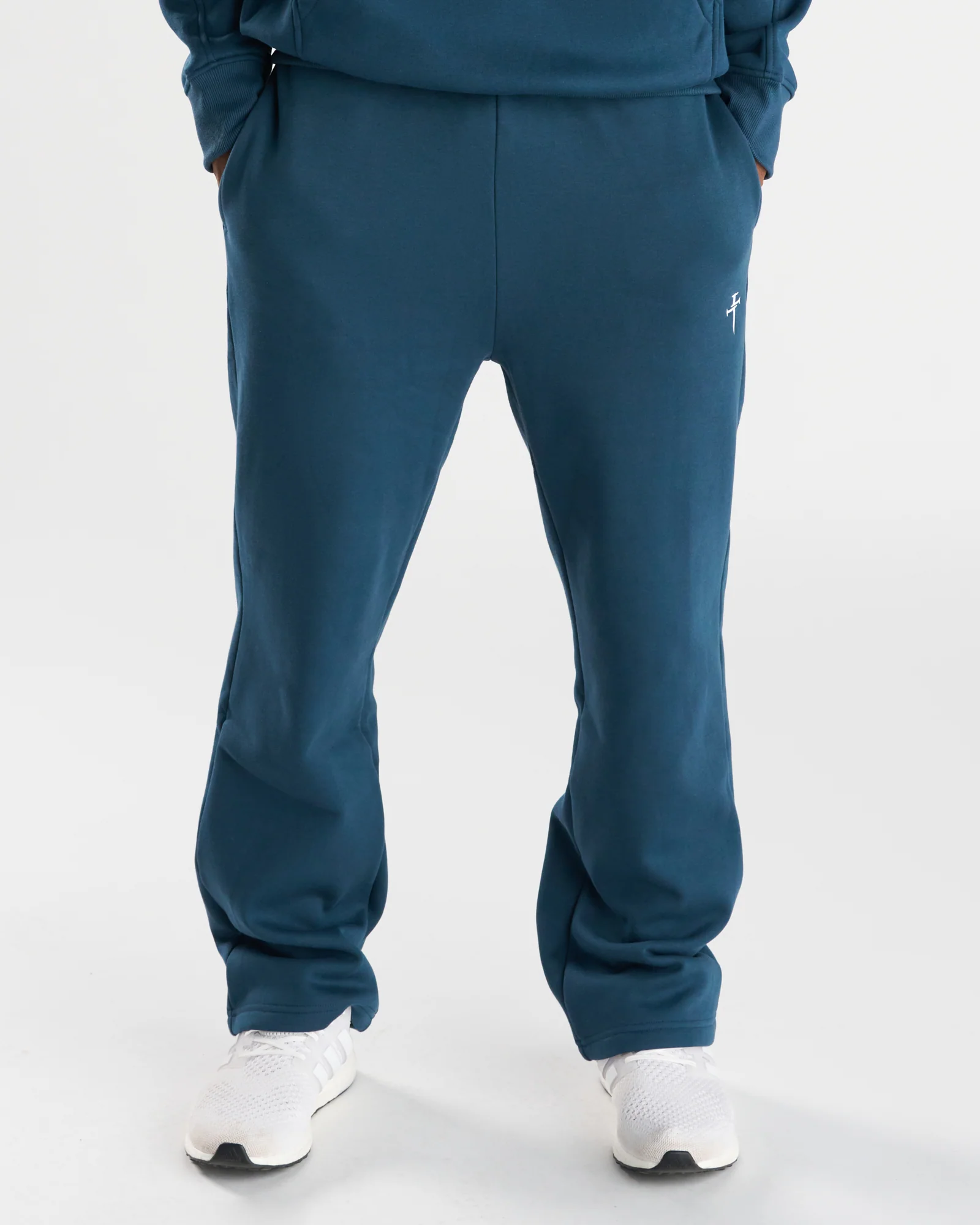 Signature Fleece Straight Leg Sweats - Midnight Navy - Image 5