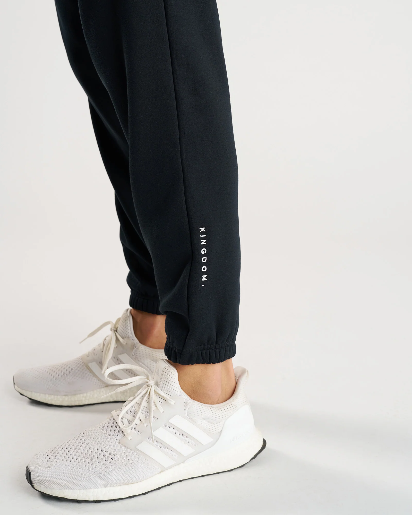 Signature Fleece Sweatpants - Black - Image 5