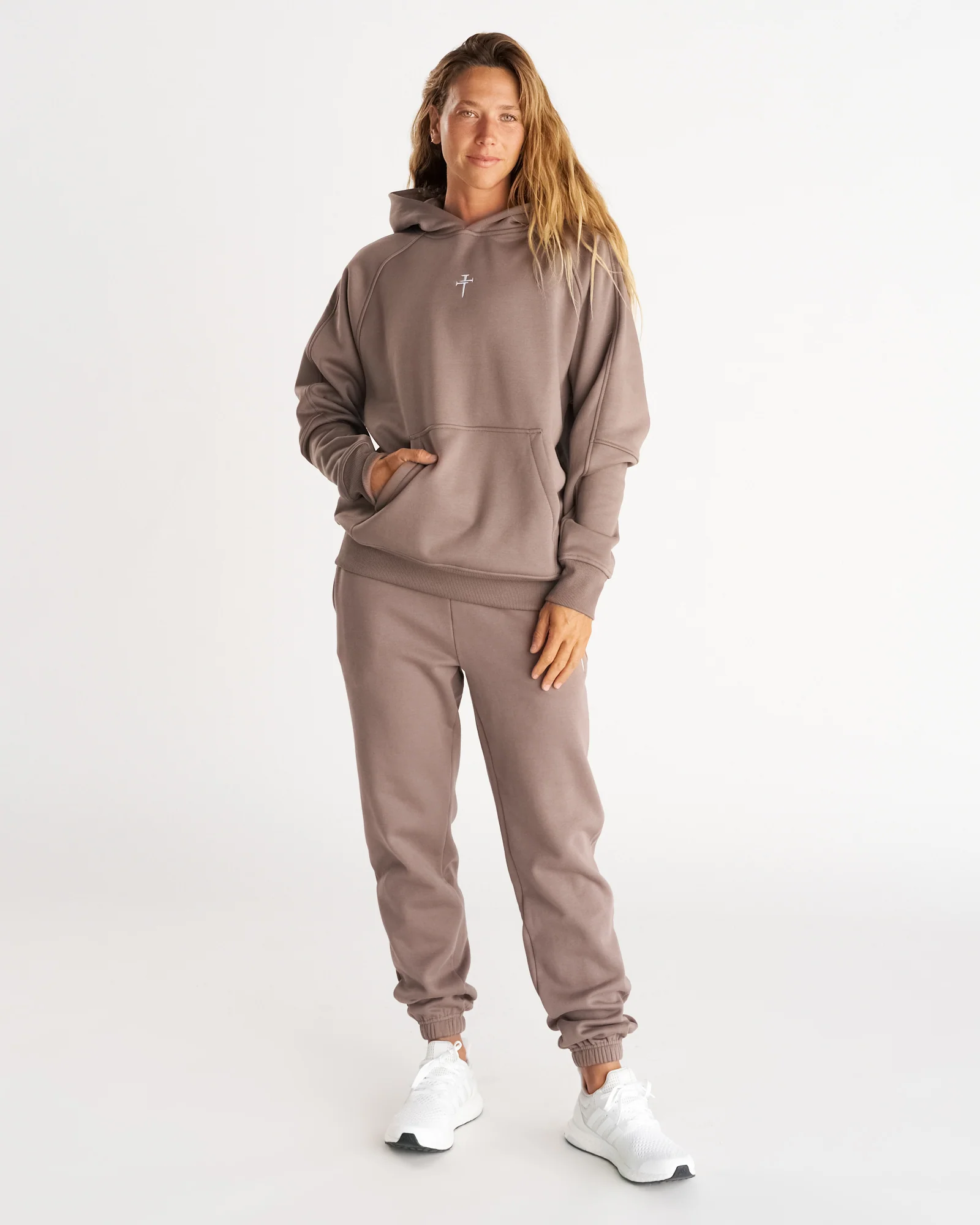 Signature Fleece Sweatpants - Deep Taupe - Image 4