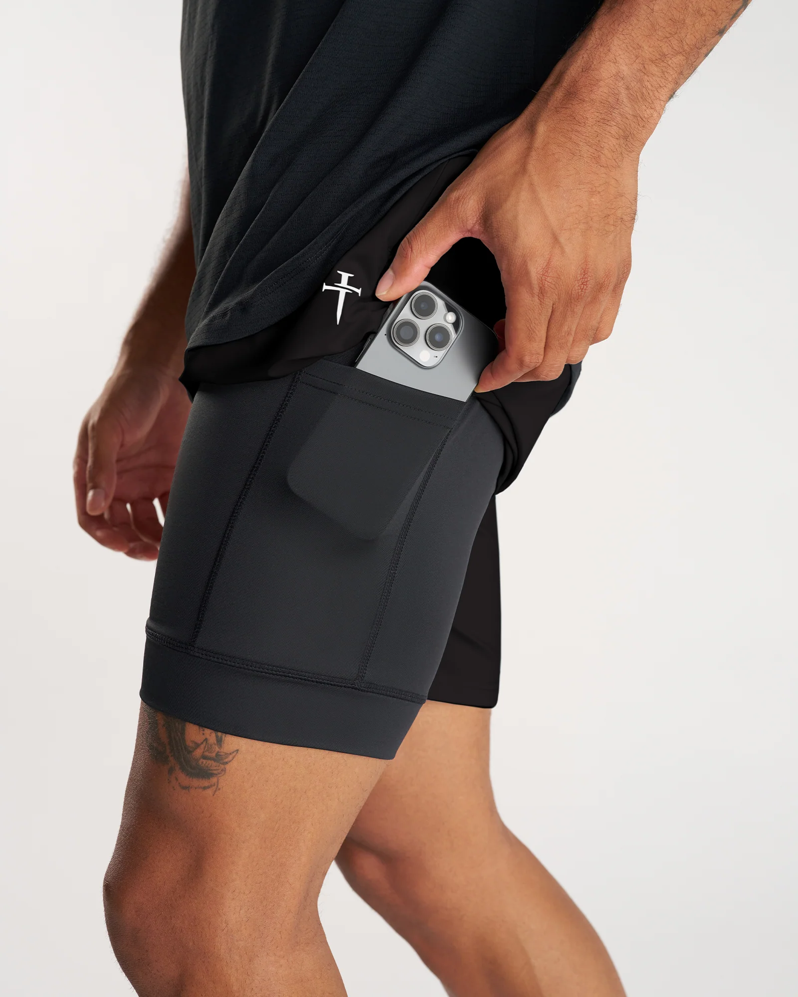Vapor-Lite™ Liner 5" Short "Cross" - Black - Image 4