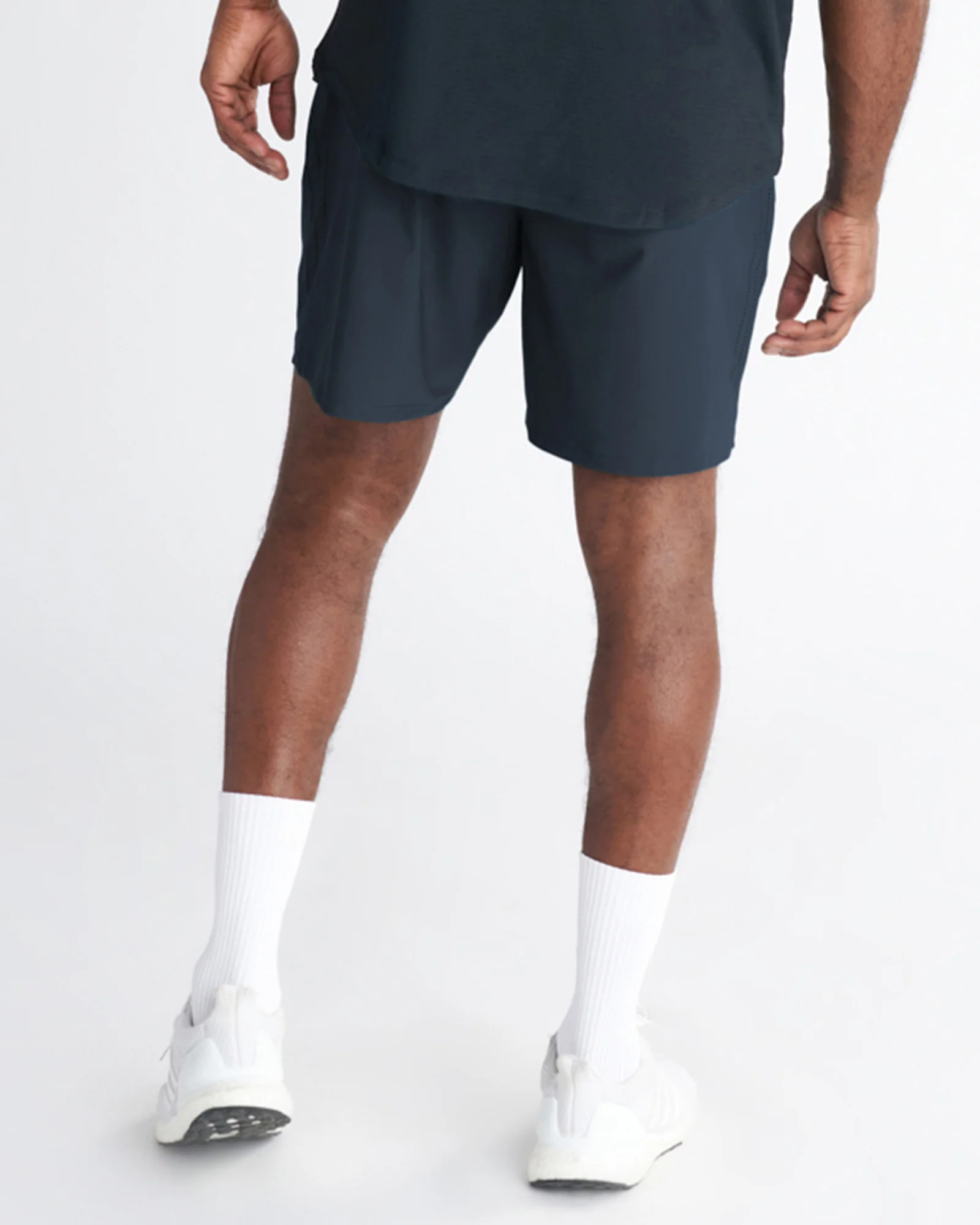 Vapor-Lite™ Hybrid Short - Midnight Navy - Image 2