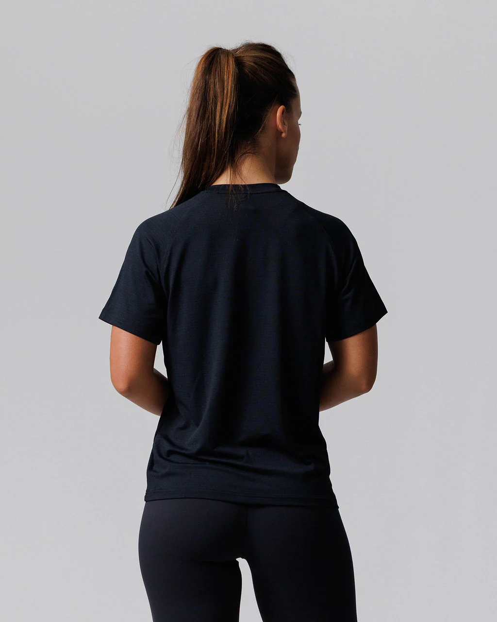 Women's Aion-Lite™ Relaxed Tee - Black - Image 3