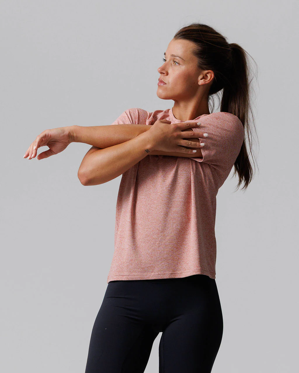 Women's Aion-Lite™ Relaxed Tee - Desert Sun Marl - Image 6
