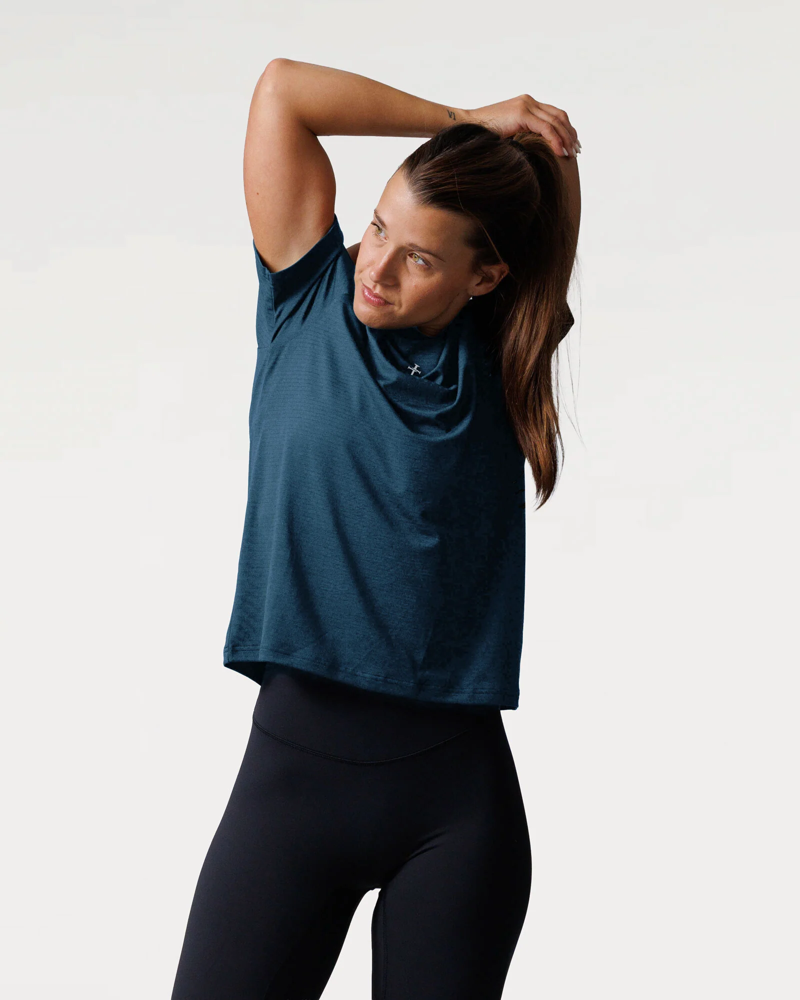 Women's Aion-Lite™ Relaxed Tee "Cross" - Midnight Navy - Image 3