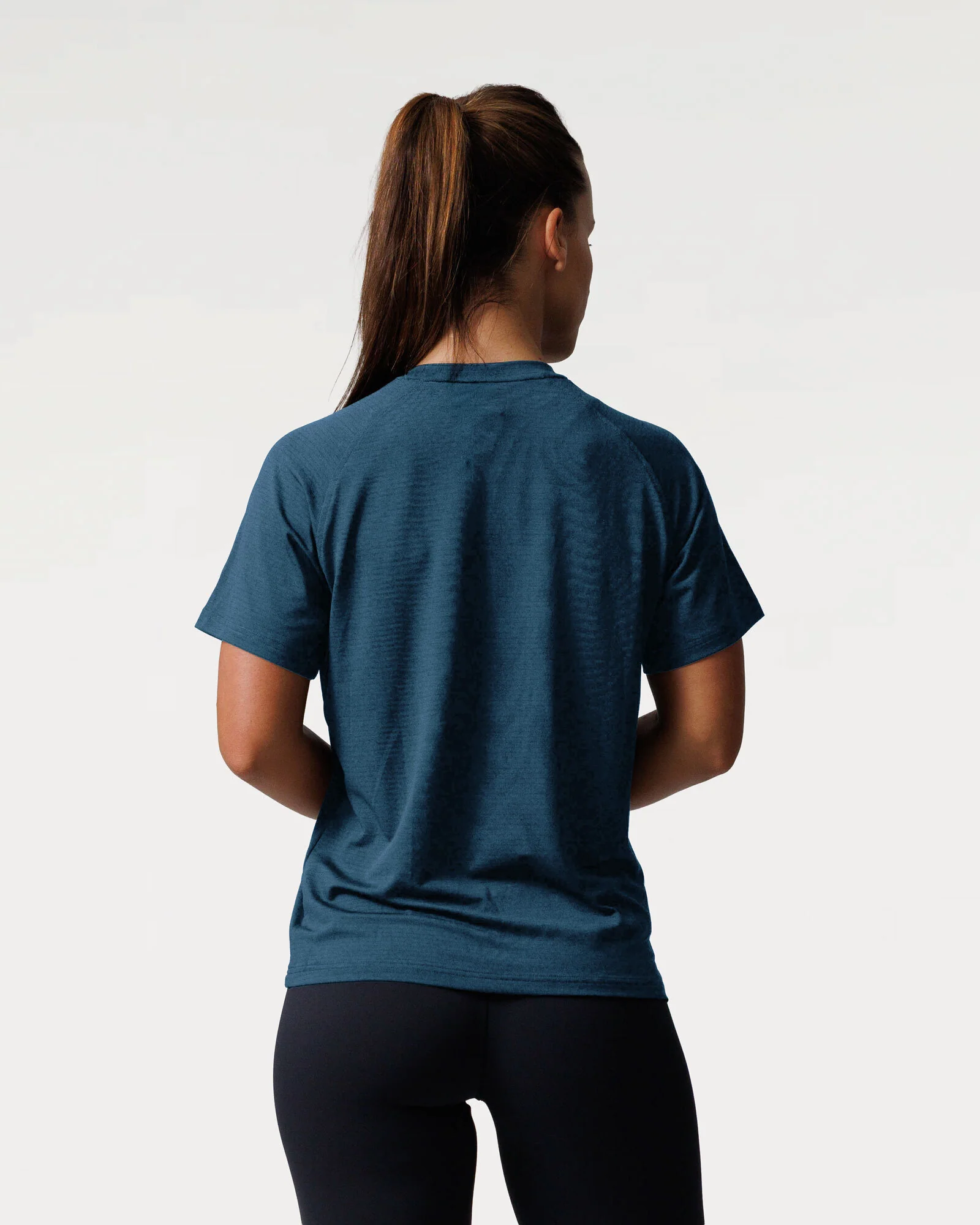 Women's Aion-Lite™ Relaxed Tee "Cross" - Midnight Navy - Image 4