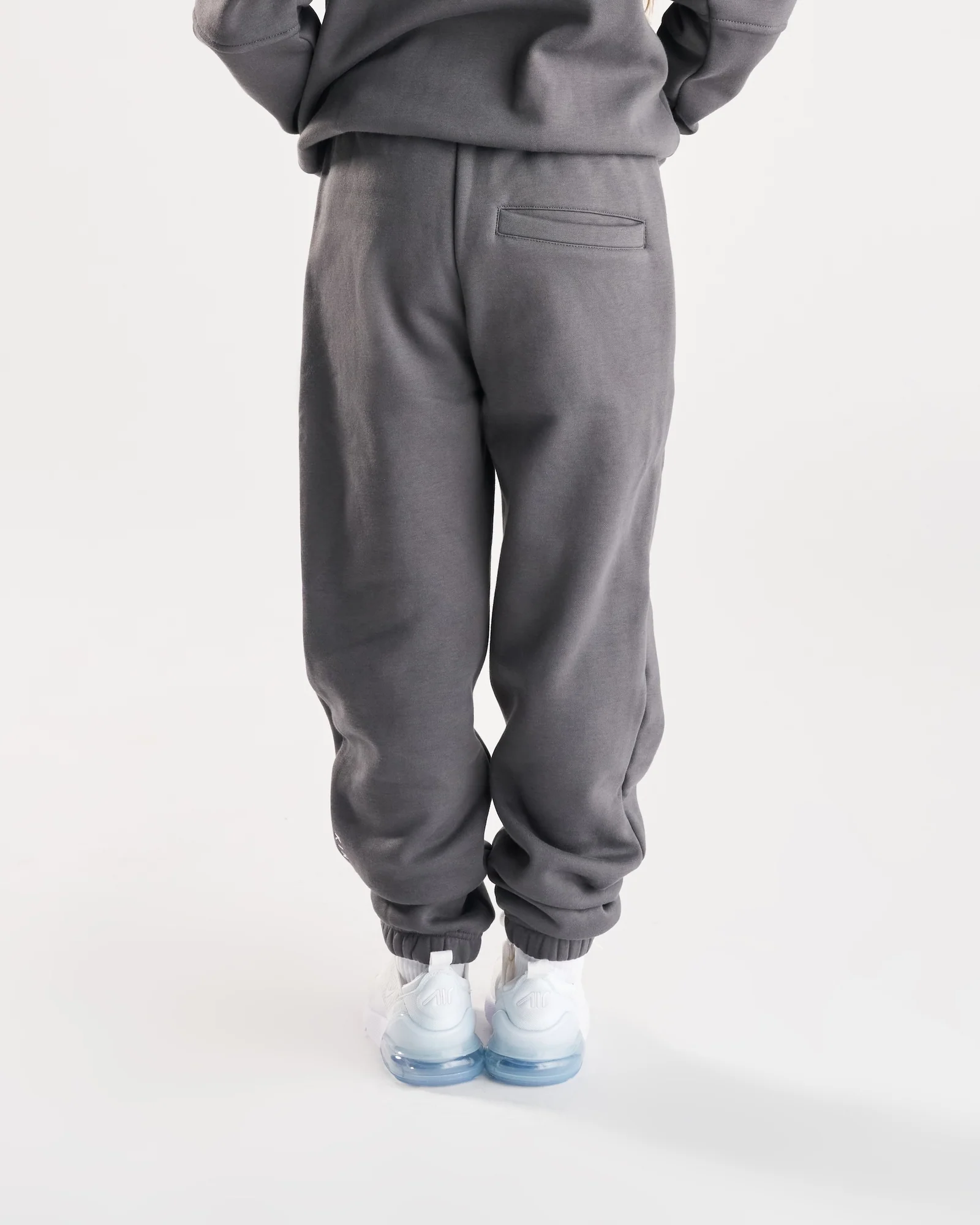 Youth Signature Fleece Sweatpants - Space Grey - Image 5